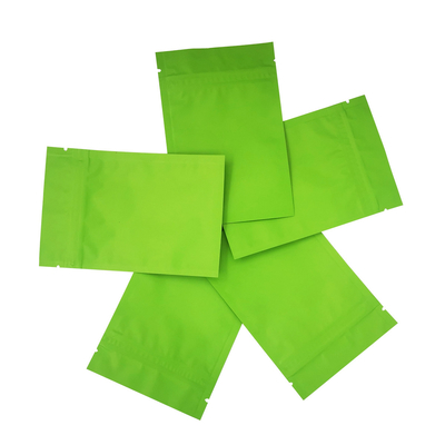 Tas Ritsleting Hijau Matte yang Disesuaikan Tas Ritsleting Berlapis Foil dengan Ritsleting untuk Makanan, Topeng Wajah, Kemasan Aksesoris